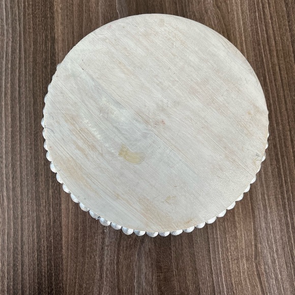 Small Round Display Plate - Picture 3 of 3